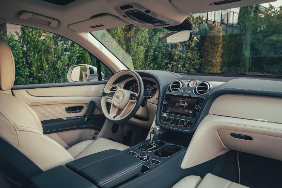 Торпедо Bentley Bentayga Hybrid 2019 года  (NA) (фото 11 из 18)